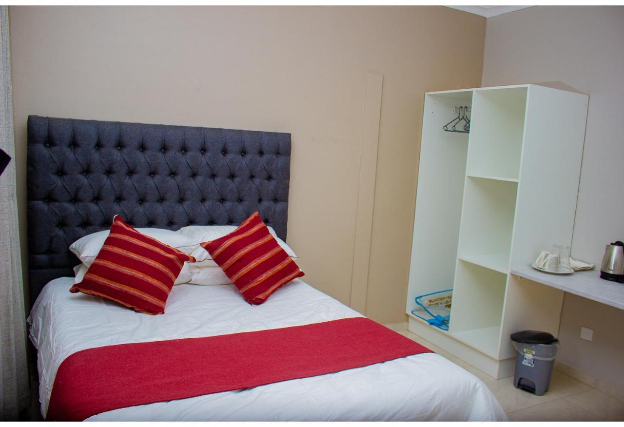 R Executive Apartments Harare Exterior foto